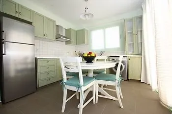 Meltemi Villa *