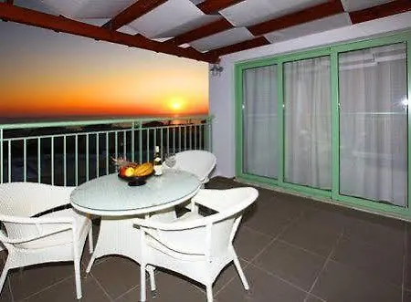 וילה Meltemi פאפוס